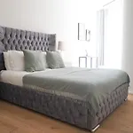 Luxury Apartment With Ac By The River